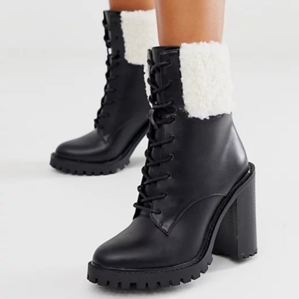 ASOS Chunky Boots Sz 10 Black Earlsfield Borg Lace Up Lug Sole 90s Y2K